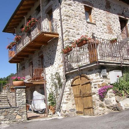 Monte Emilius Alloggio Ad Uso Turistico Vda Saint Christophe N 0002 Ngoại thất bức ảnh